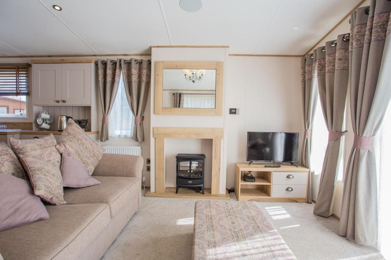 Sandy Balls Holiday Village Fordingbridge Exterior foto