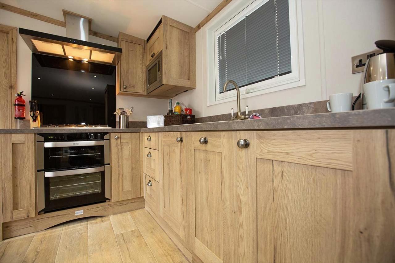 Sandy Balls Holiday Village Fordingbridge Exterior foto