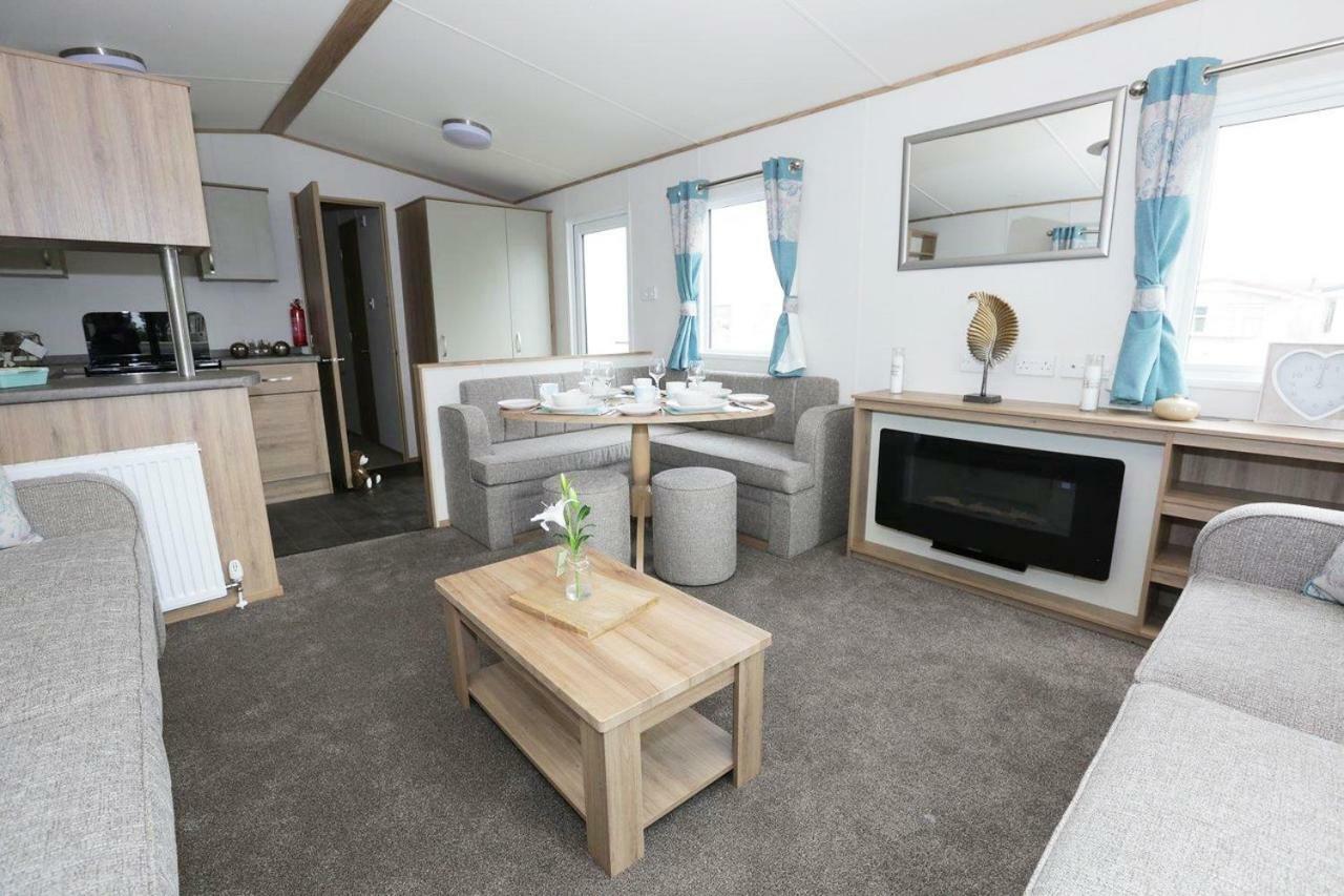 Sandy Balls Holiday Village Fordingbridge Exterior foto